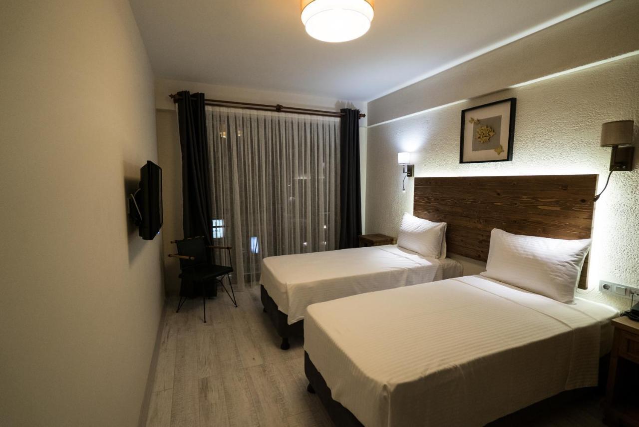 8 Rooms Hotel Ґеліболу Екстер'єр фото