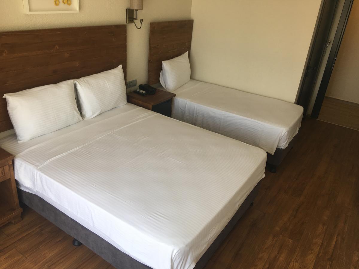 8 Rooms Hotel Ґеліболу Екстер'єр фото