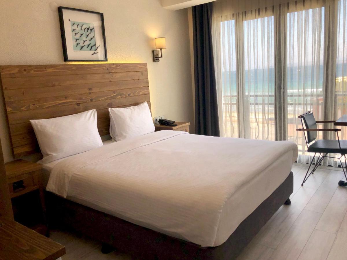 8 Rooms Hotel Ґеліболу Екстер'єр фото